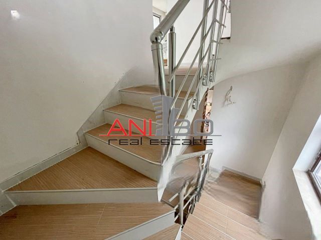 Продава се Къща в Варна, м-т Акчелар - 540 кв.м за 580 €/кв.м - Снимка #8