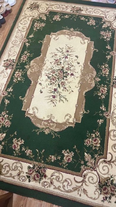 Продается ковер 1,5x2,30