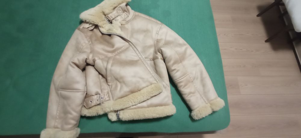 Топъл Бежов кожух