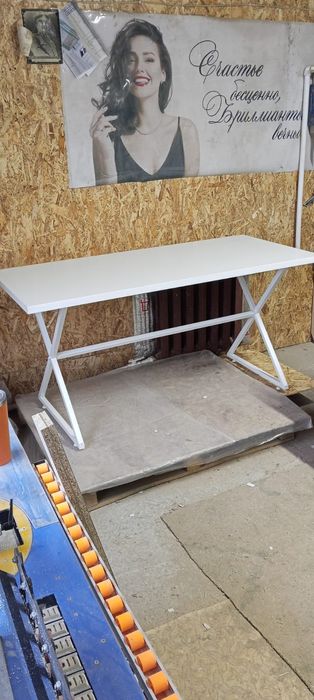 Продам новый стол