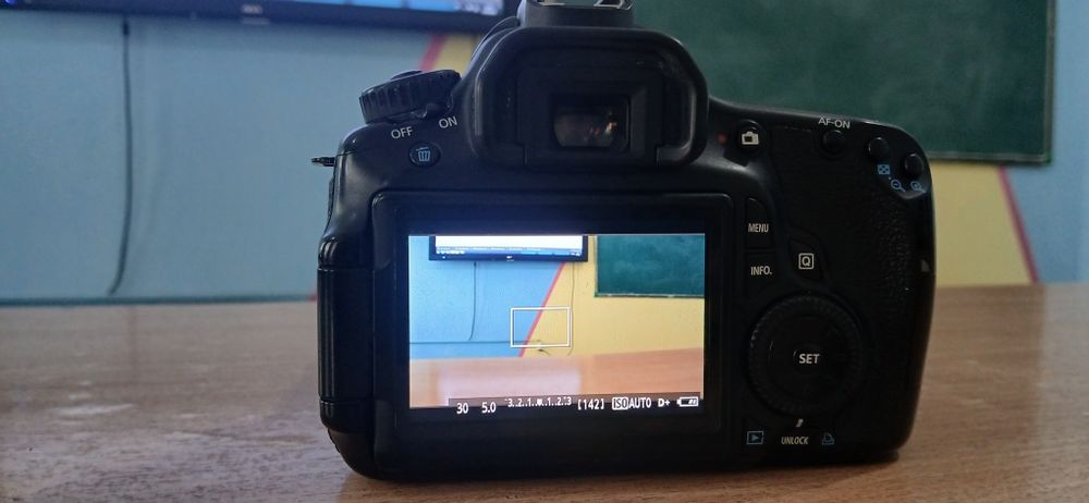 Canon 60D ideal holatda