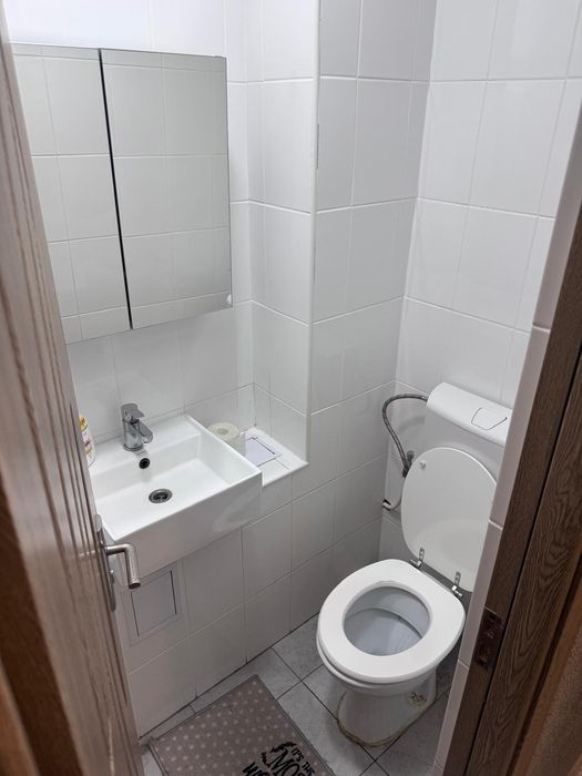Apartament 3 camere , 2 bai , balcon inchis , 88mp , zona Alfa