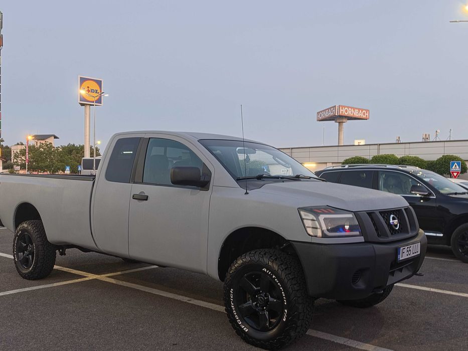 Nissan Titan 2008 5.6L V8 Benzină – Automată | Unicat