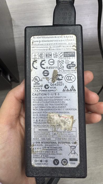 Ноутбук Samsung NP-R590 (Рабочий)