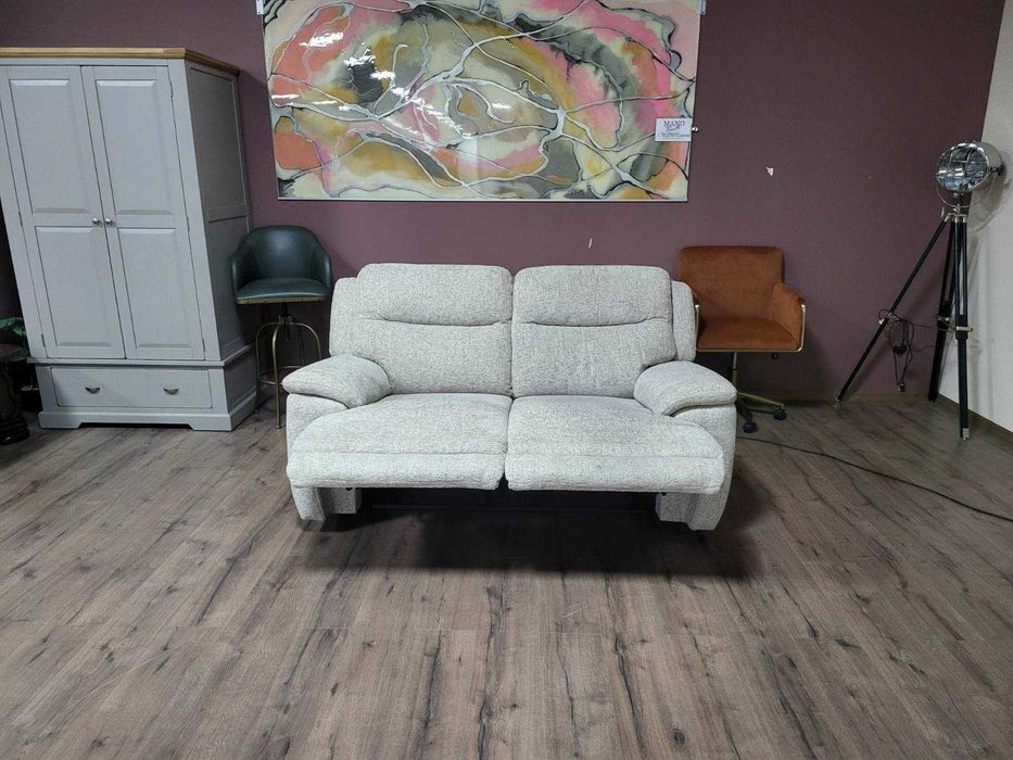Сив диван от плат двойка с ръчен релаксиращ механизъм