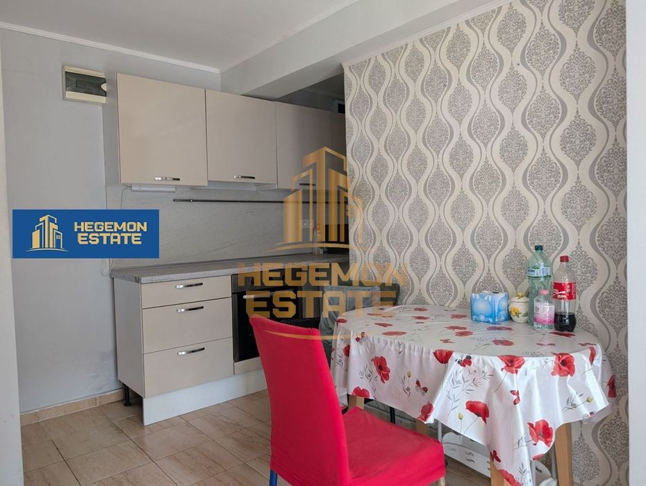 Продава се Тристаен апартамент в Варна, Център - 50 кв.м за 2163 €/кв.м - Снимка #4