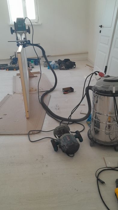 Установка межкомнатных дверей