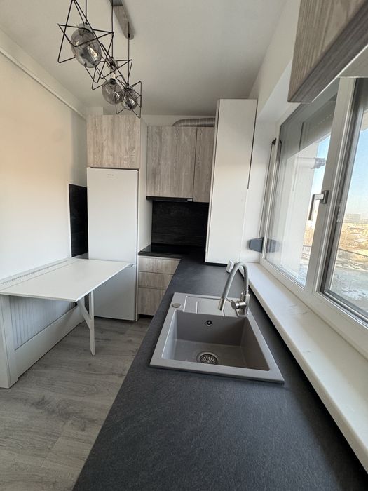 Inchiriez  apartament 1 cam 42mp