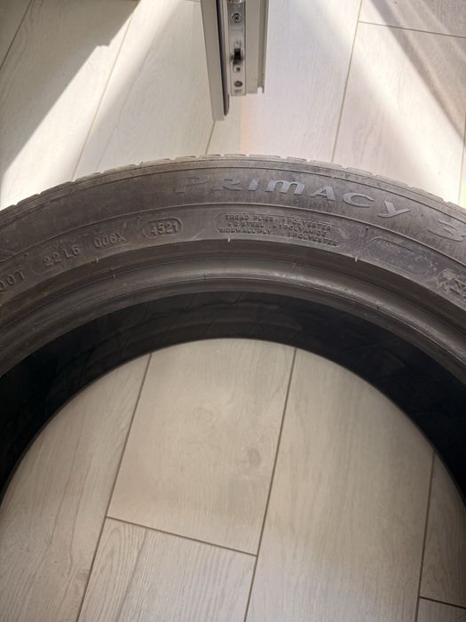 Продам шины ( резину летнею)