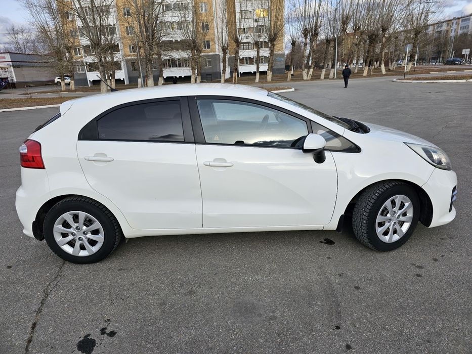 Продам KIA RIO UB 2015