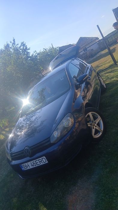 Vând   Golf 6  .