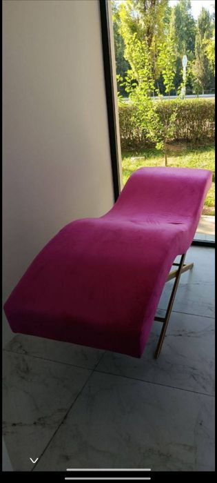 Kushetka etajirka stul yangi Sotiladi