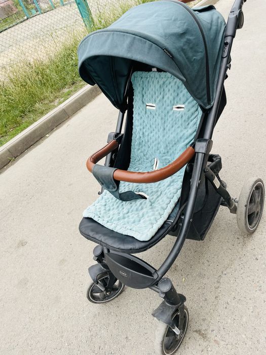 Продается коляска БУ Tomix