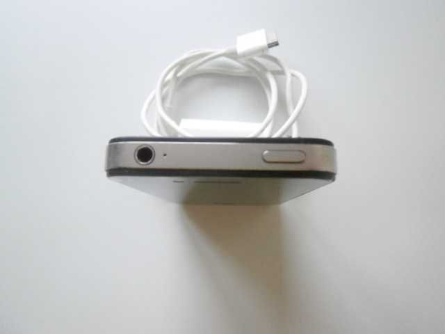 Apple iPhone 4s 64GB.