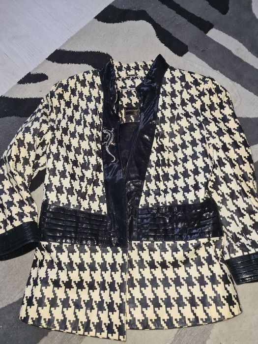 Шуба нутриевая, пиджак кожаный