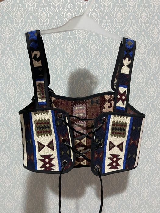 Улттык жакет жане корсет