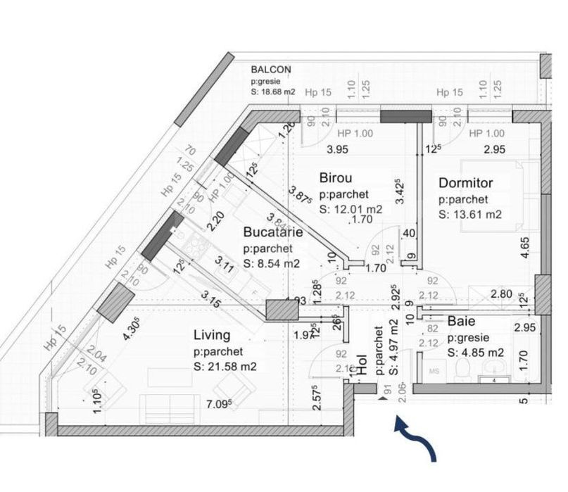 Apartament 3 camere, zona Tractoru.