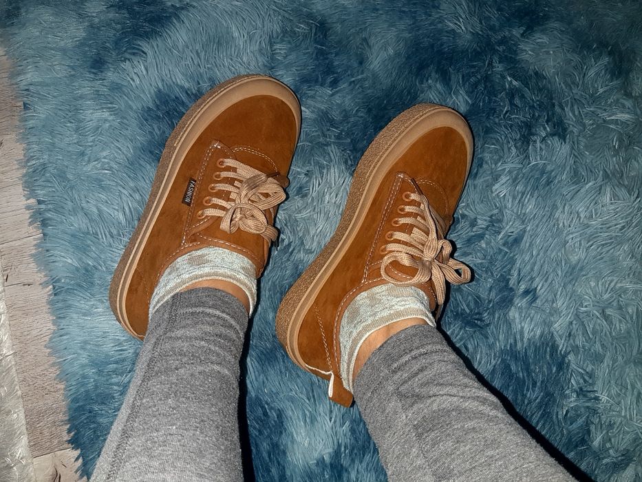 Срочно новые кеды- кроссовки