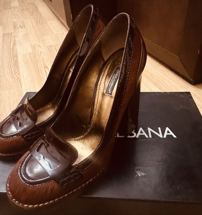 Vand pantofi de calitate, modele deosebite, stare foarte buna