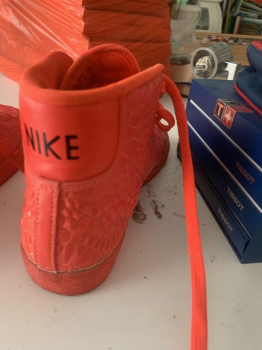 Nike Blazer Mid DMB "Triple Bright Crimson"