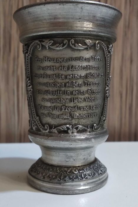 Оловянная рюмка .