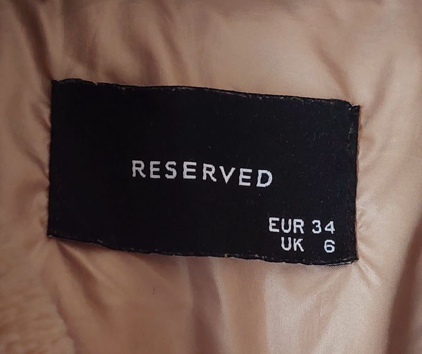 Капитонирано палто RESERVED