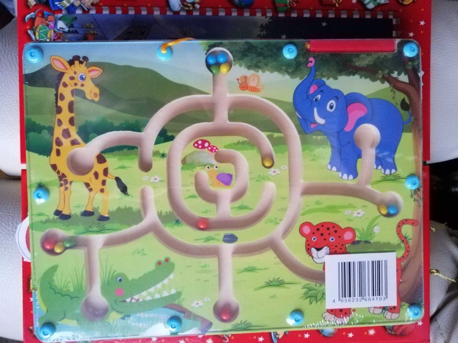 Sigilat! Joc magnetic din lemn  cu bile, 2-6 ani