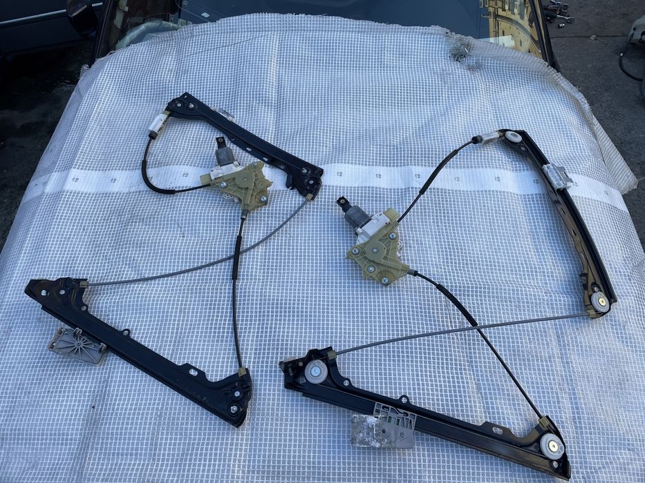 Macara Stanga Dreapta BMW E92 E93 Seria 3 Coupe Cabrio