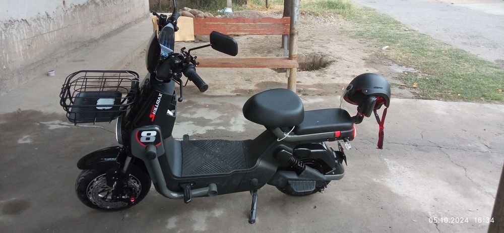 Электроскутер Li 9