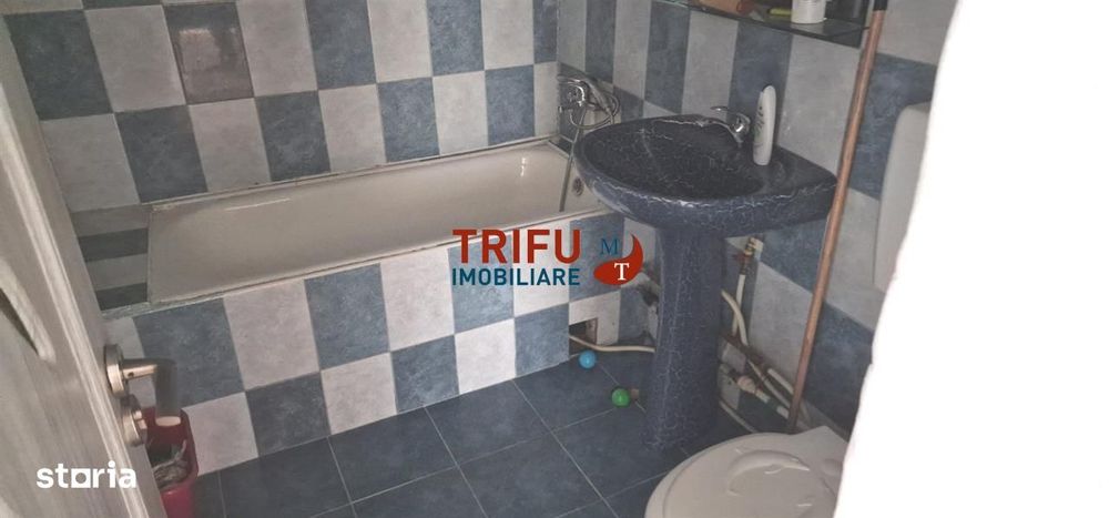 Apartament 2 camere etaj intermediar zona Sub Stadion