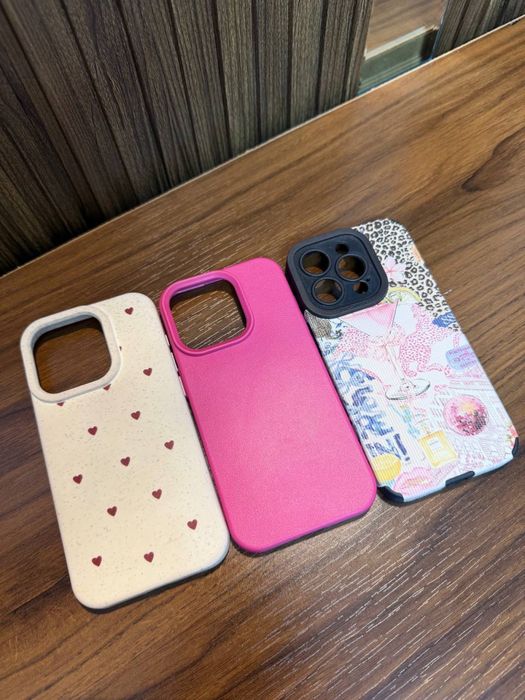 продаются б/у чехлы на 14про и 15про