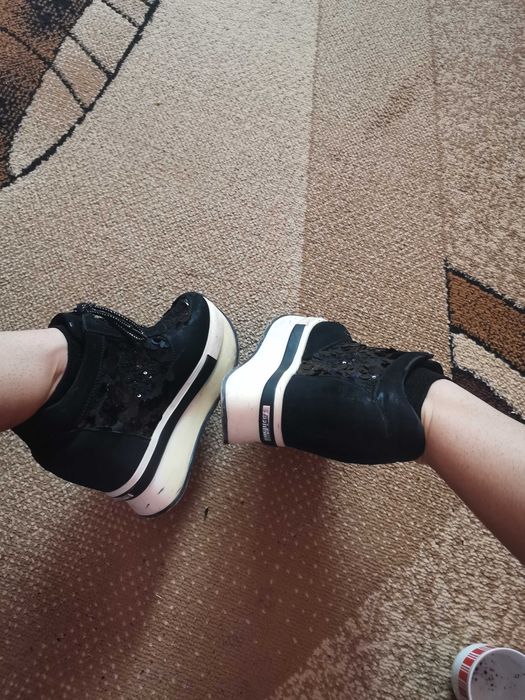 Adidași negri damă cu platformă+cadou gene,rimel