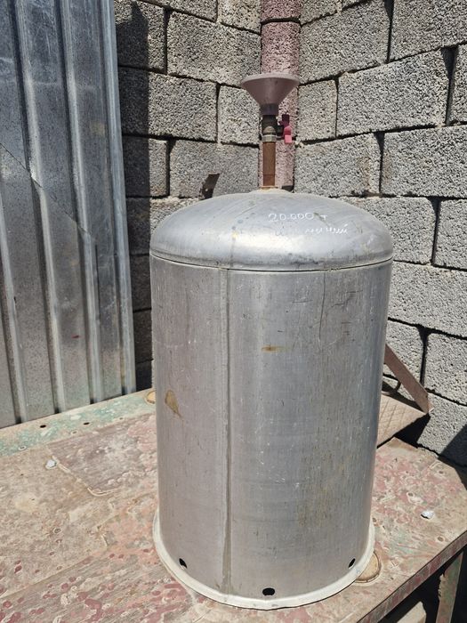 Алюминиевый бачёк для душа