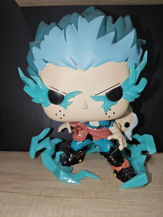 Figurina jumbo Deku , noua si originala