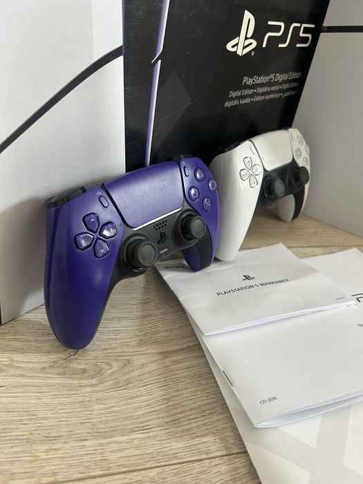 Пс 5 слим как новый