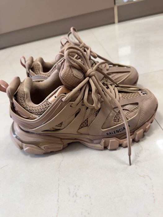 Balenciaga Track Beige