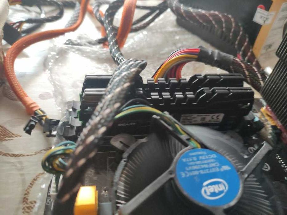 Memorie Kingston HyperX BEAST 8 GB (2x4GB), DDR3, 2400MHz