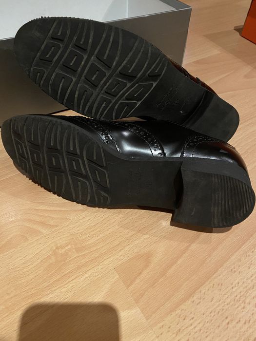 Елегантни обувки тип Oxford