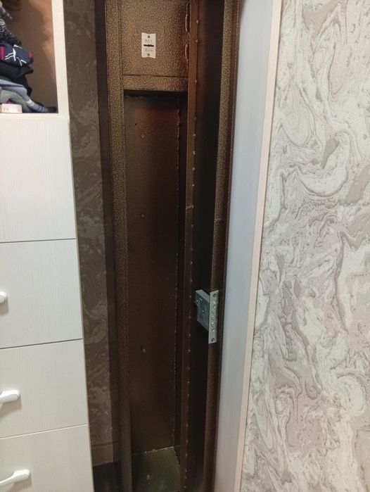 Продается сейф. Ручная работа