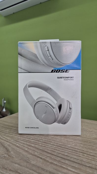 Bose QuietComfort Headphones Noise Cancelling White