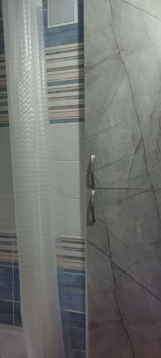 Продам квартиру .