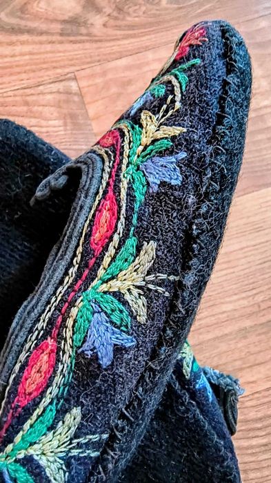 Ръчно плетени вълнени терлици