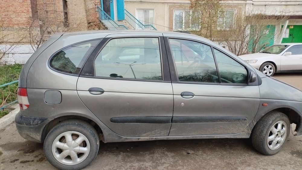Продам машину  не дорого