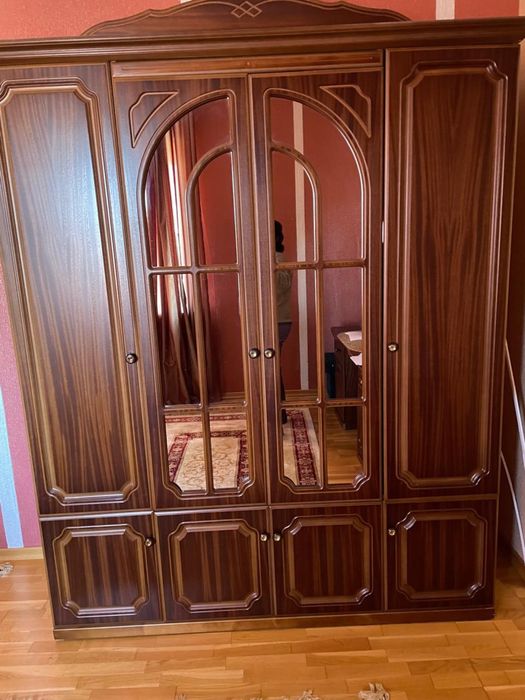 Спальный гарнитур