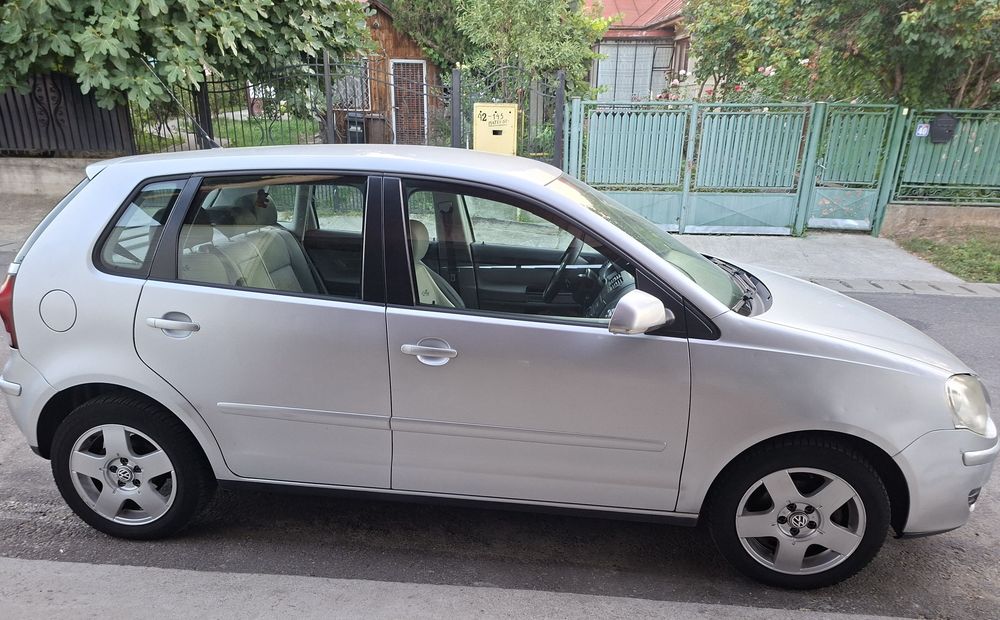 Vw Polo 1.4 benzina, 110000km reali cu carte service, vopsea originala