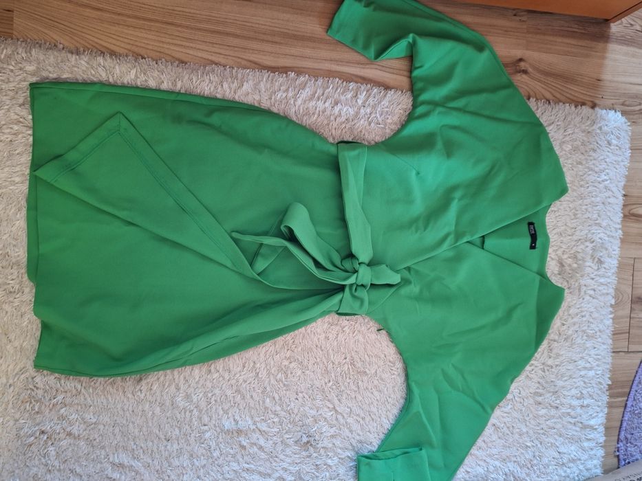 Дамска    стилна   рокля