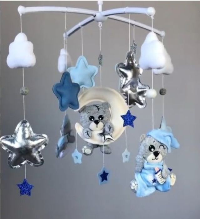 Продам мобиль и герлягды на манеж