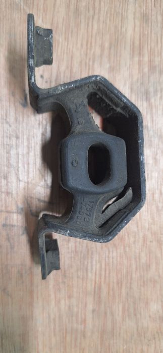 Подушка глушителя.