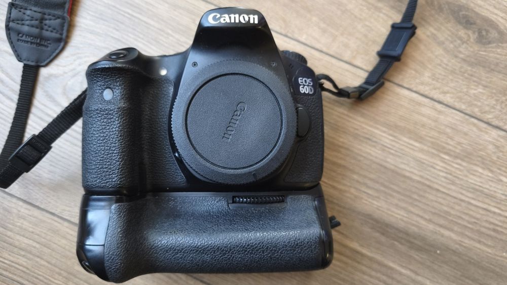 Canon 60d с грип и 2 батерии