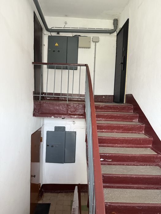 Продам квартиру 3-х комнатную